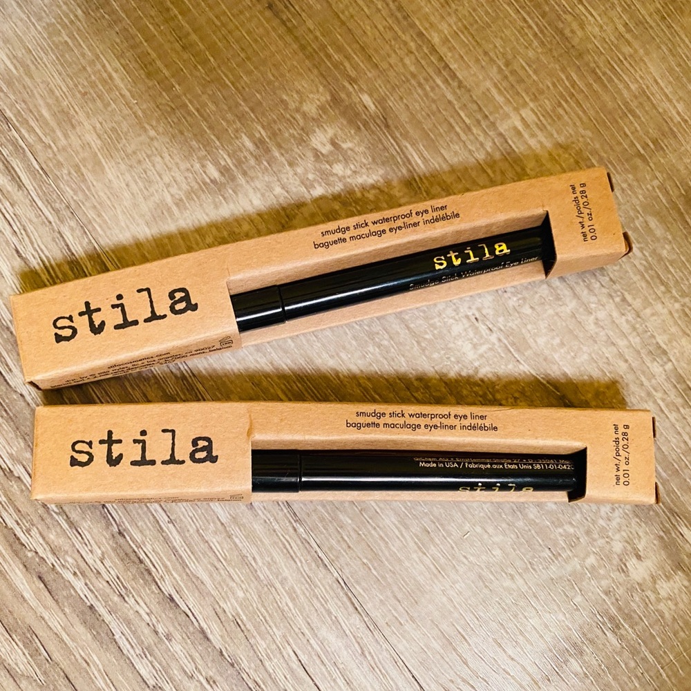 ✨Set of 2 Stila Smudgestick Eyeliners in Stingray